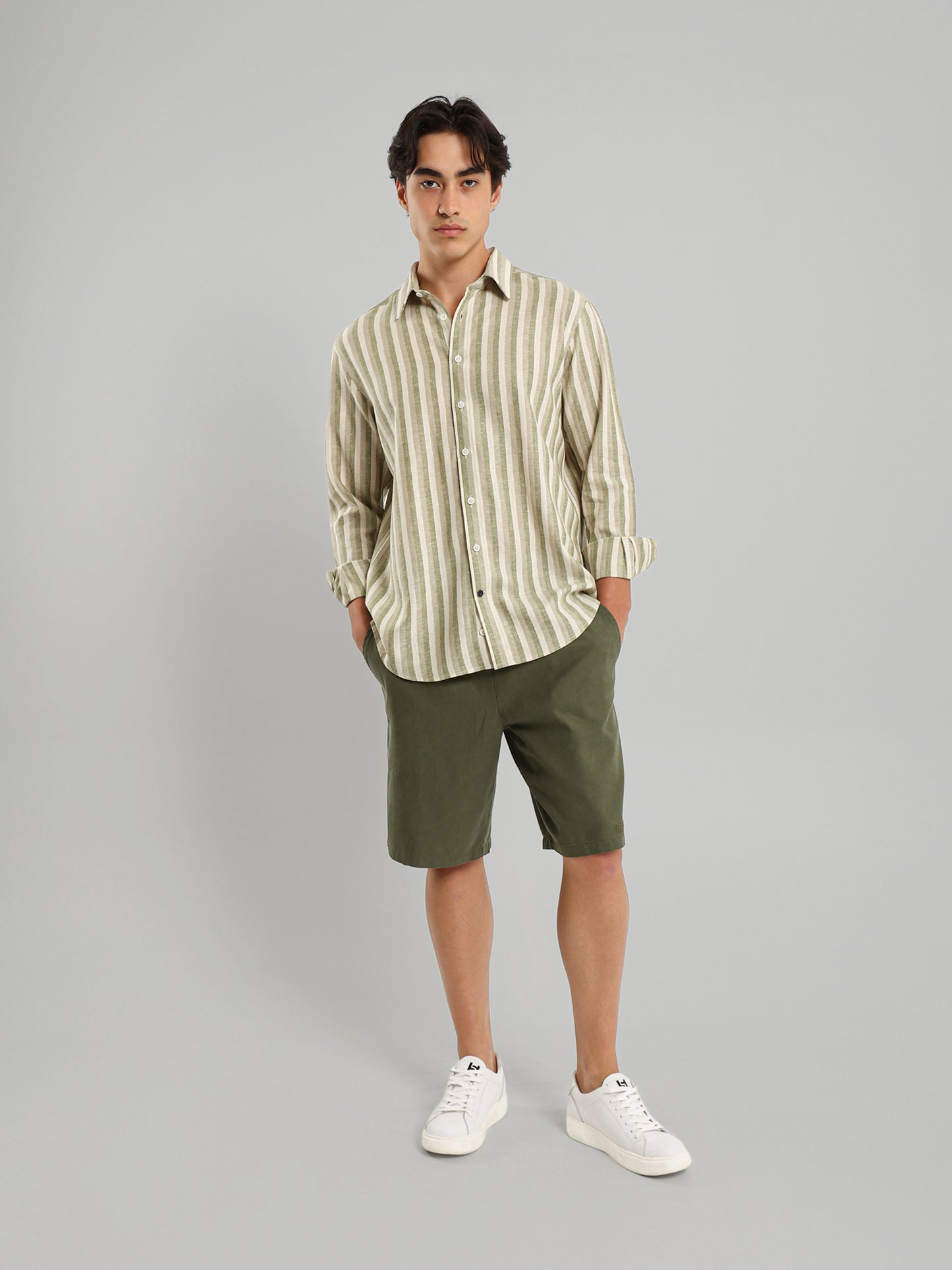 Elastic Waistband Shorts