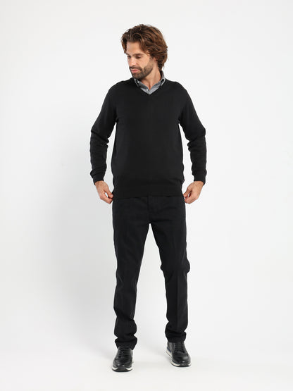 Basic V-Neck Pullover