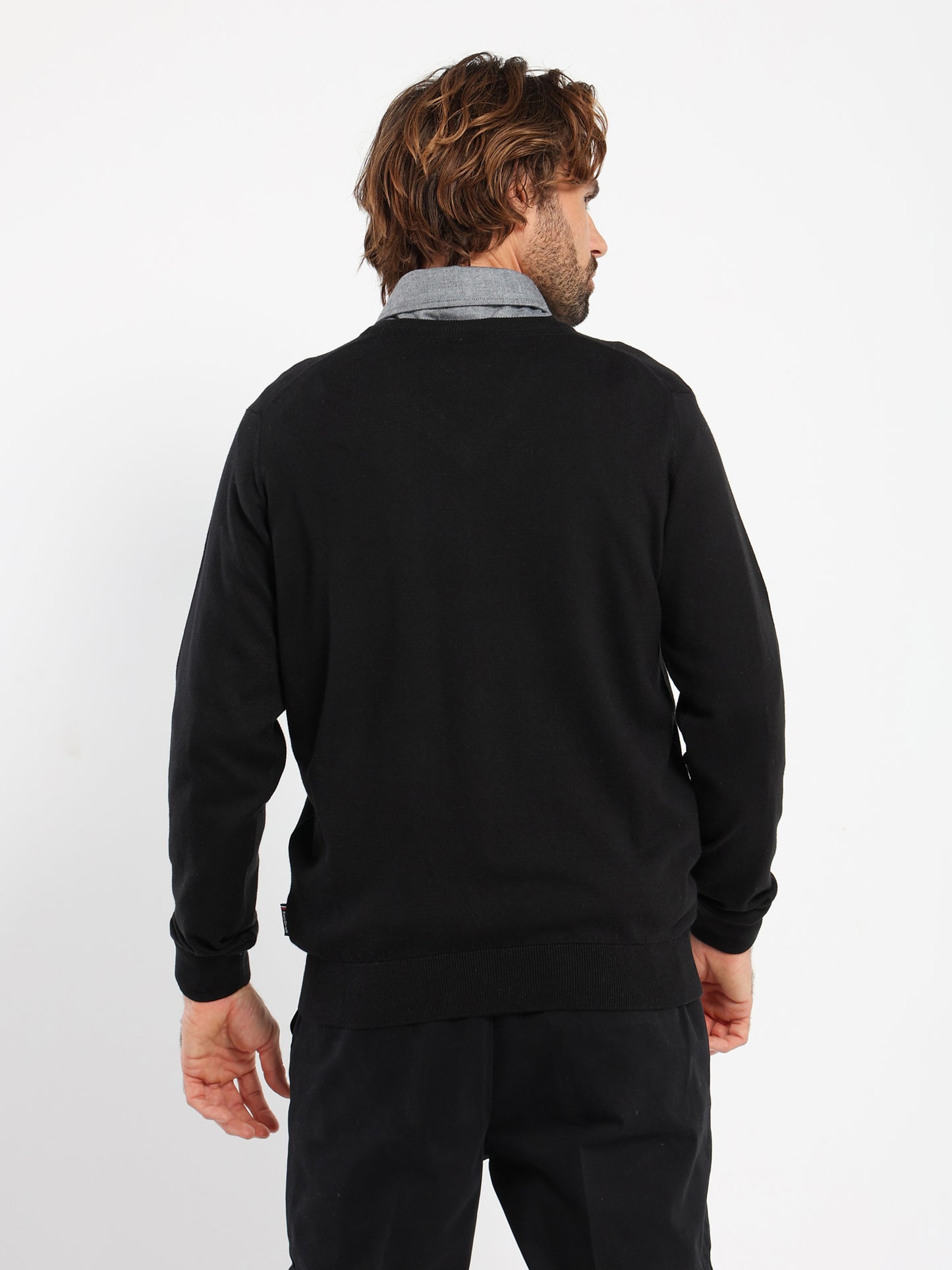 Basic V-Neck Pullover