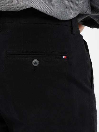 Modern Fit Chino Pants