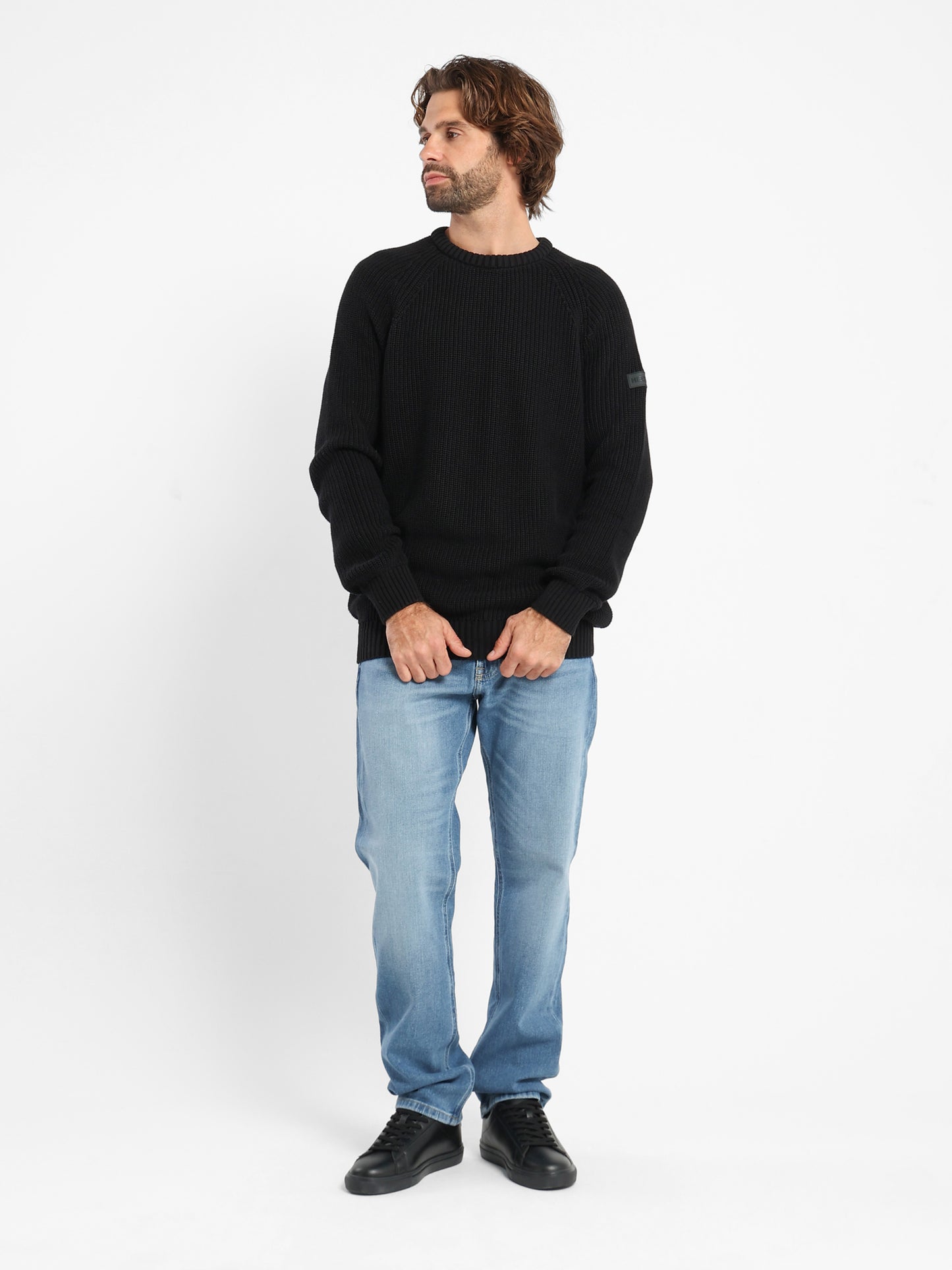 Round Neck Knit Sweater