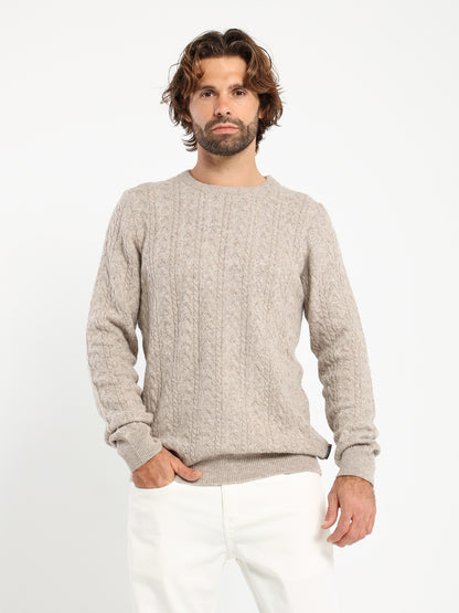 Round-Neck Cable Knit Pullover