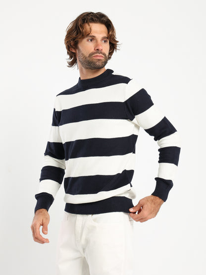 Round-Neck Striped Pullover