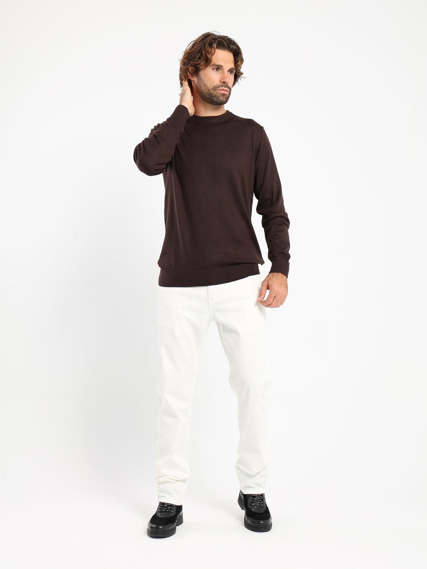 Basic Round-Neck Pullover