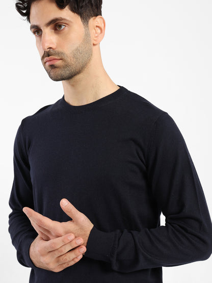 Basic Round-Neck Pullover