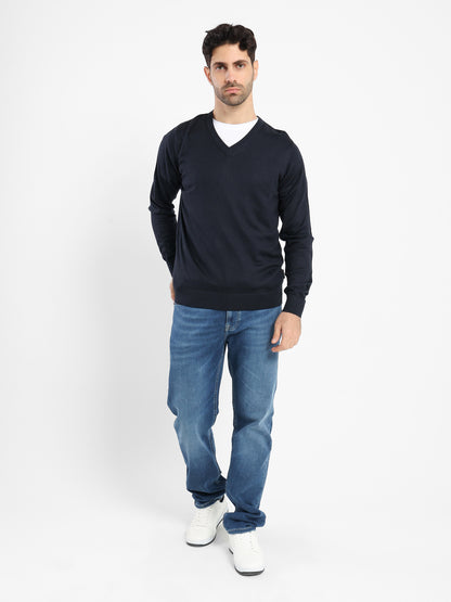 Basic V-Neck Pullover