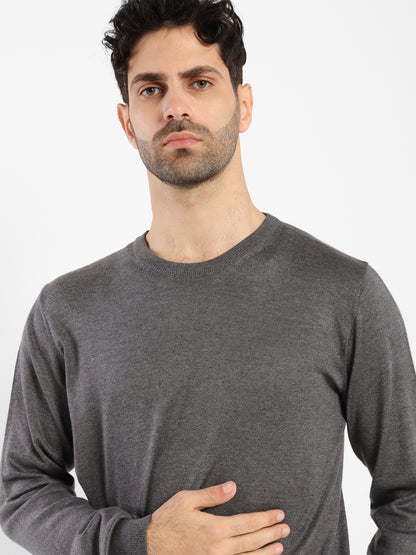 Basic Round-Neck Pullover
