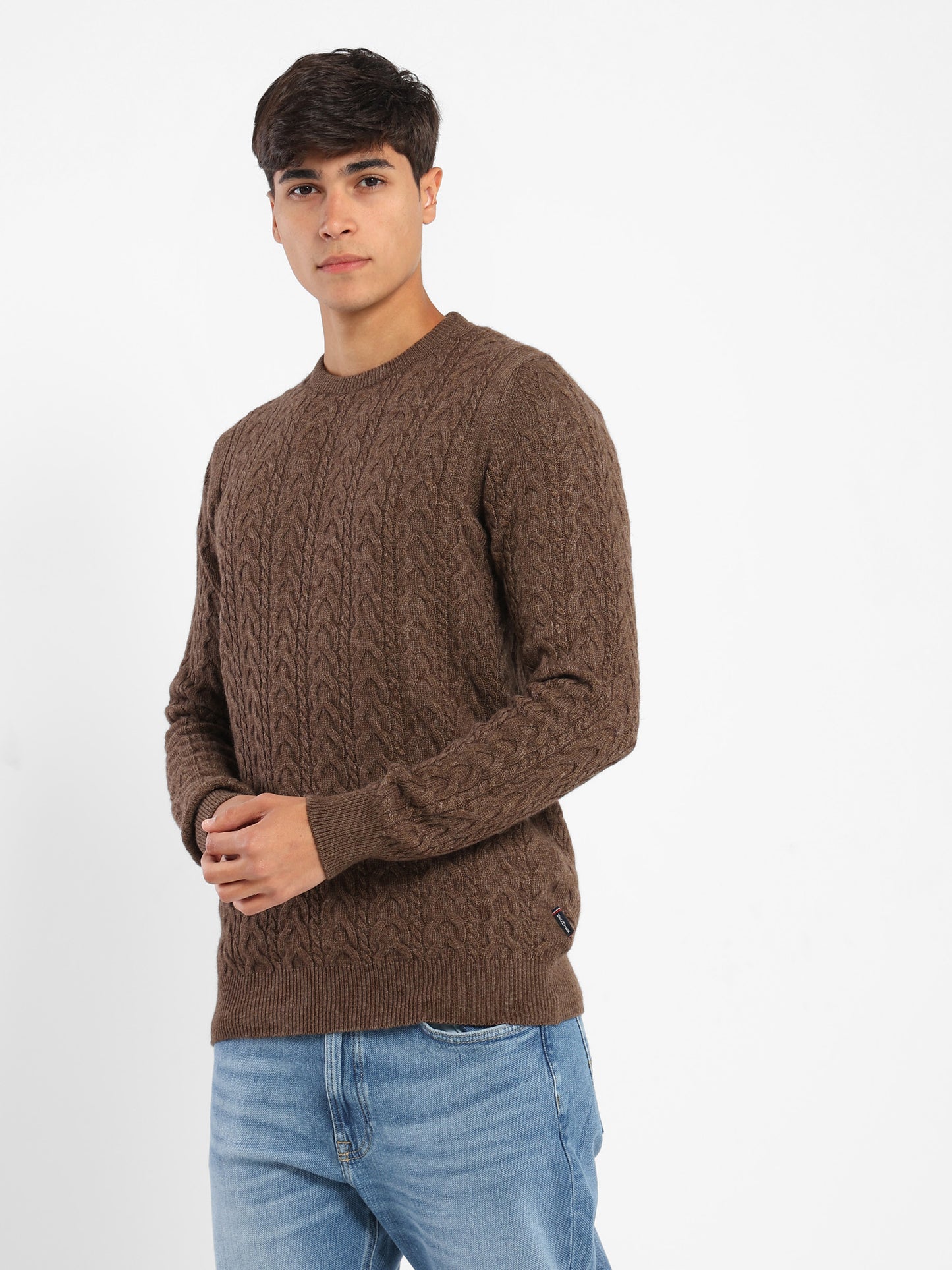 Round-Neck Cable Knit Pullover