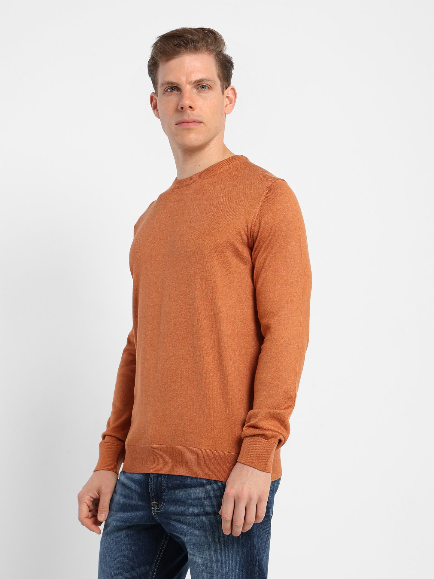 Basic Round-Neck Pullover