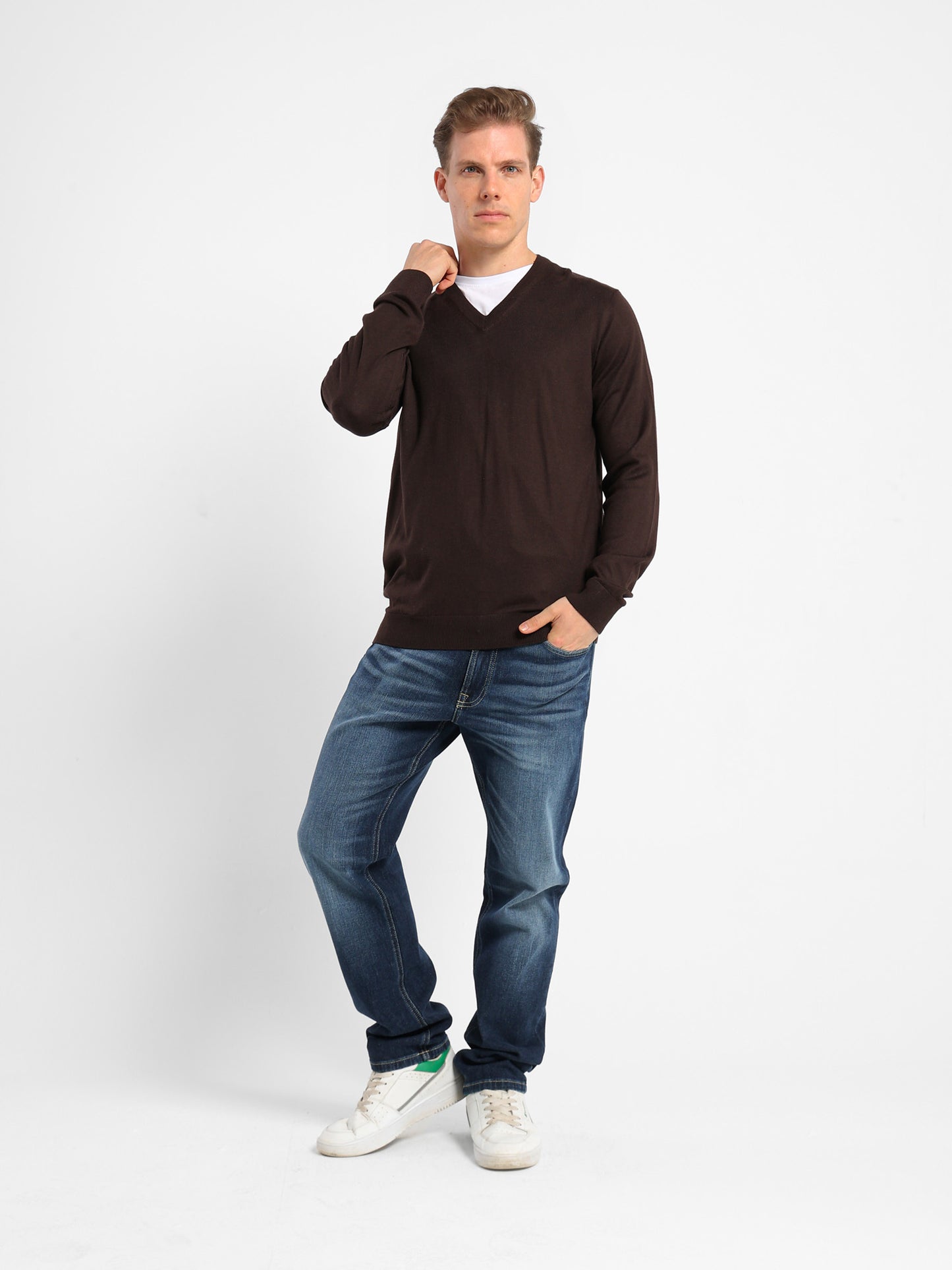 Basic V-Neck Pullover
