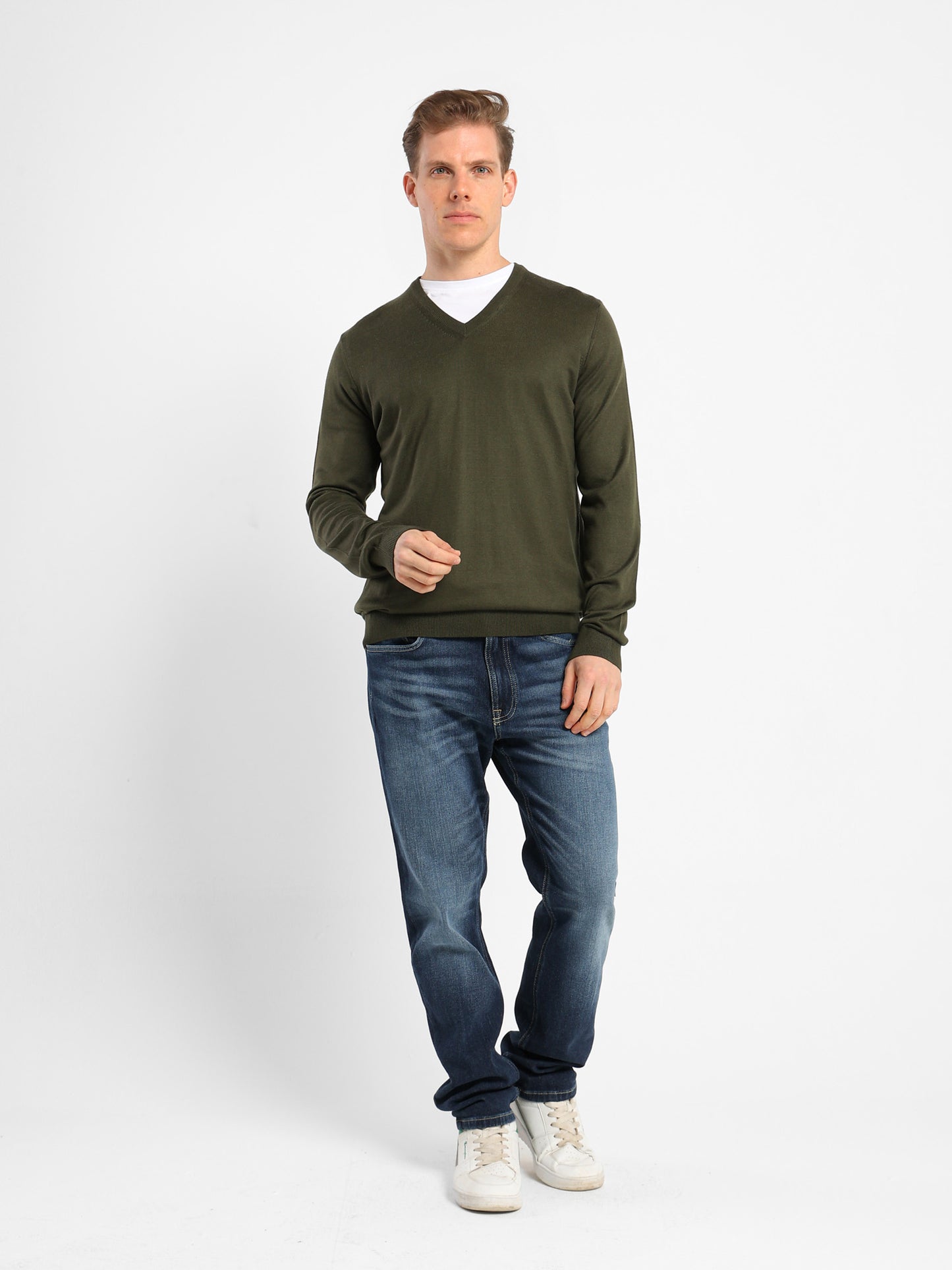 Basic V-Neck Pullover