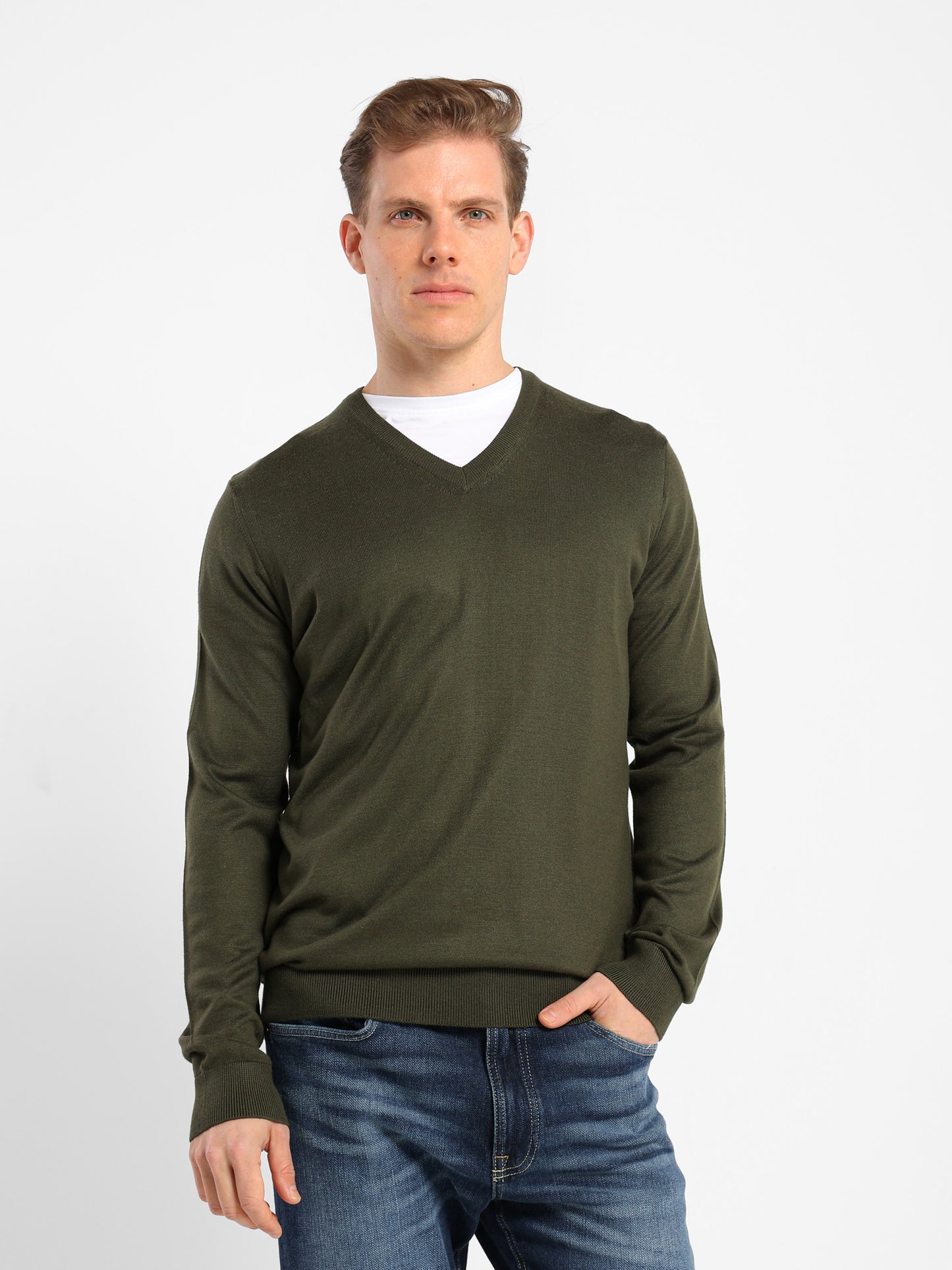 Basic V-Neck Pullover
