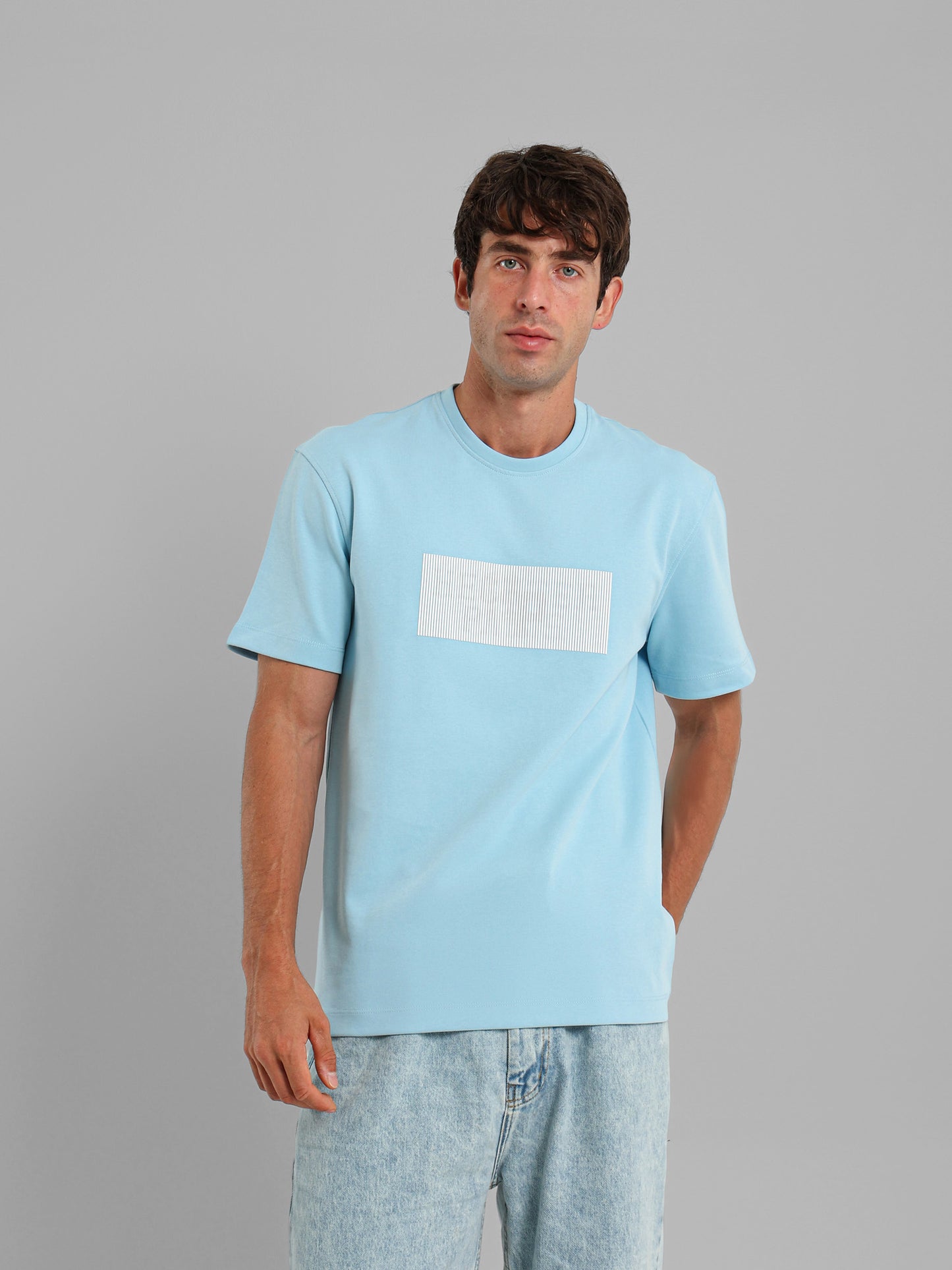 Round Neck Contrast Pocket T-Shirt