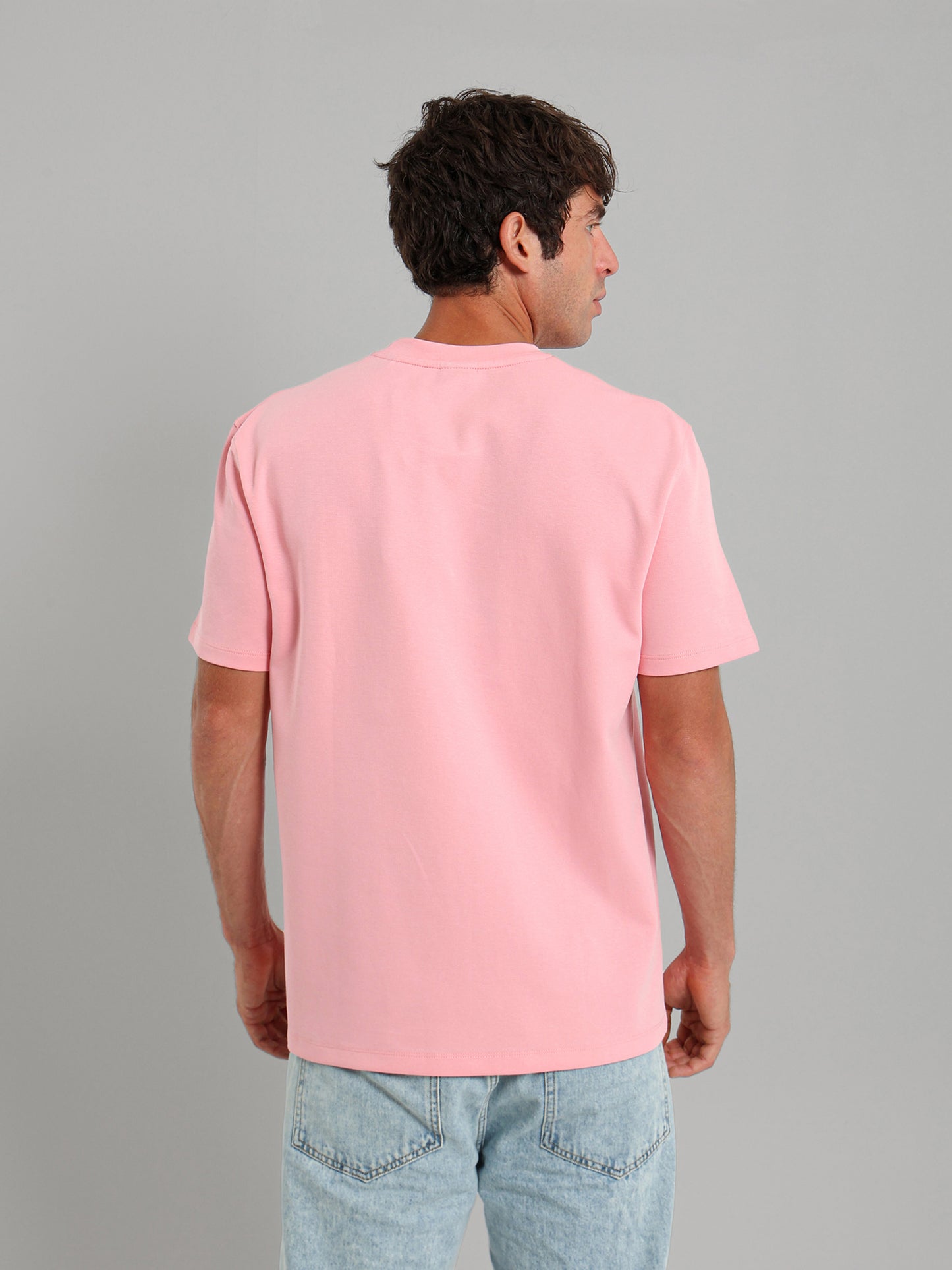 Contrast Pocket Round Neck T-Shirt